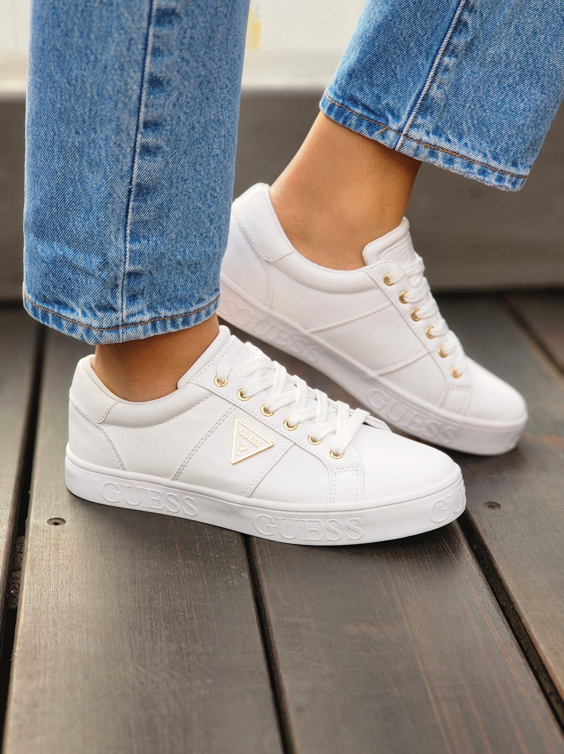 נעלי GUESS ASTRAY 20231204_115035