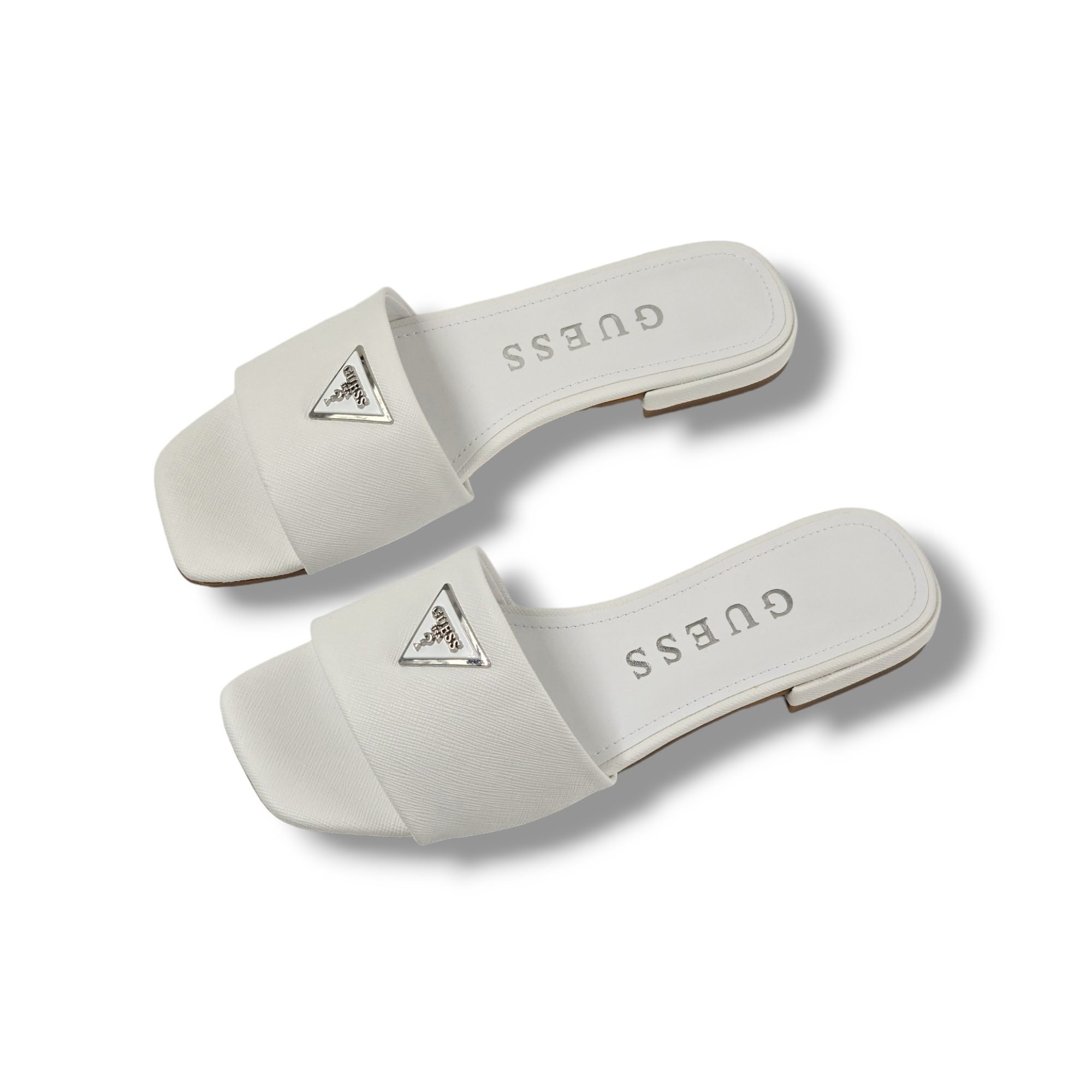 נעלי GUESS TAMED Photoroom-20240218_110047_15