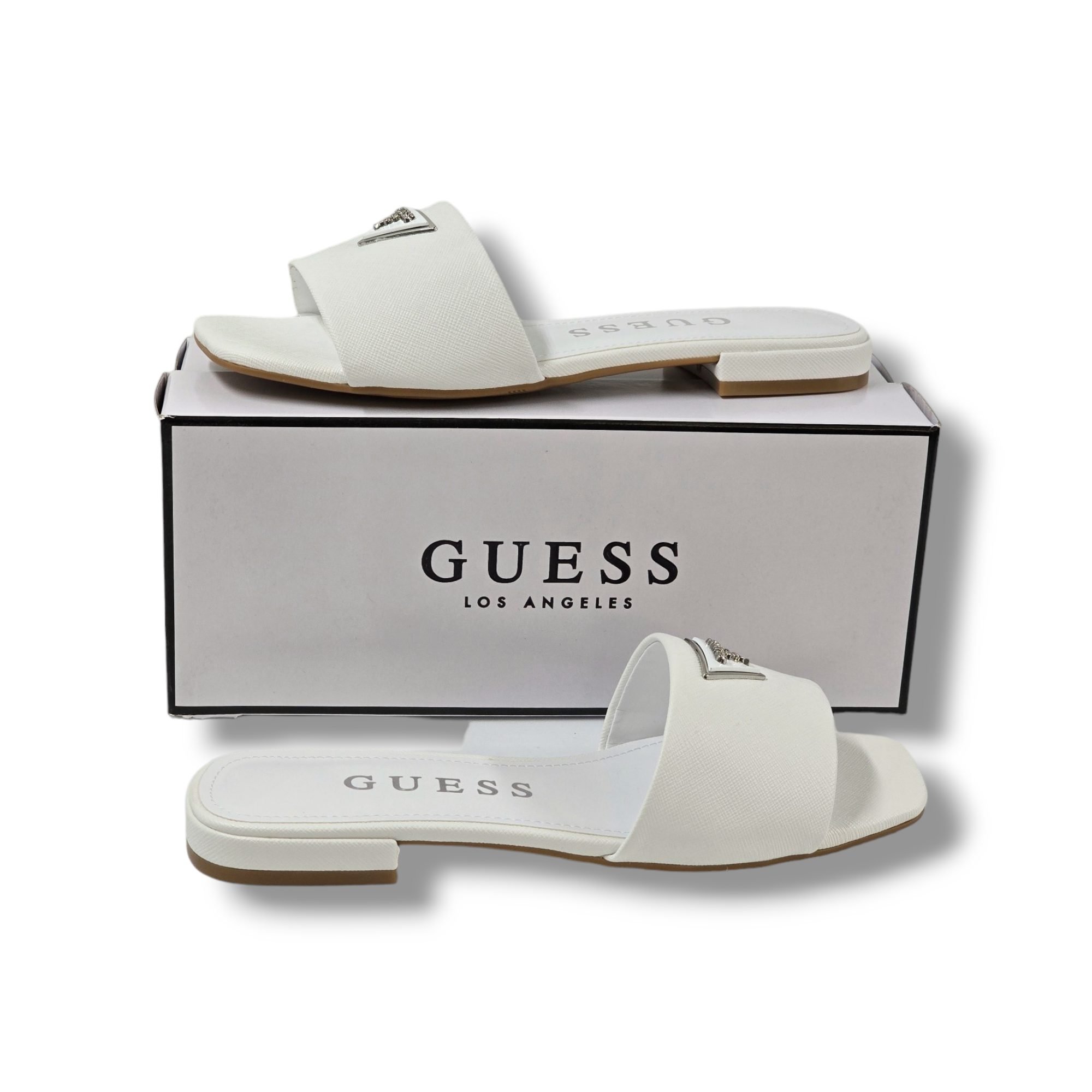 נעלי GUESS TAMED Photoroom-20240218_110048_17