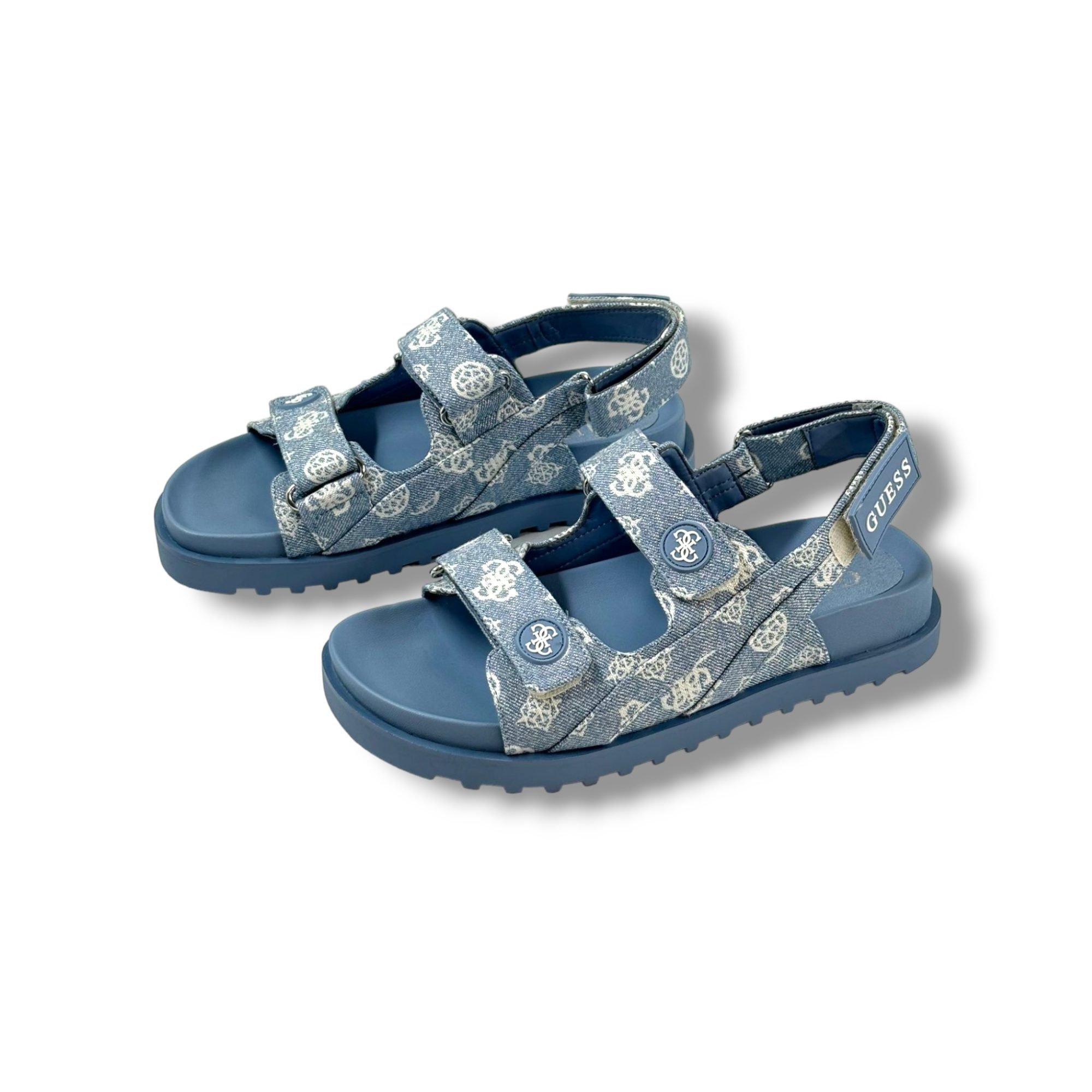 נעלי GUESS FADEY Photoroom-20240220_143800_2