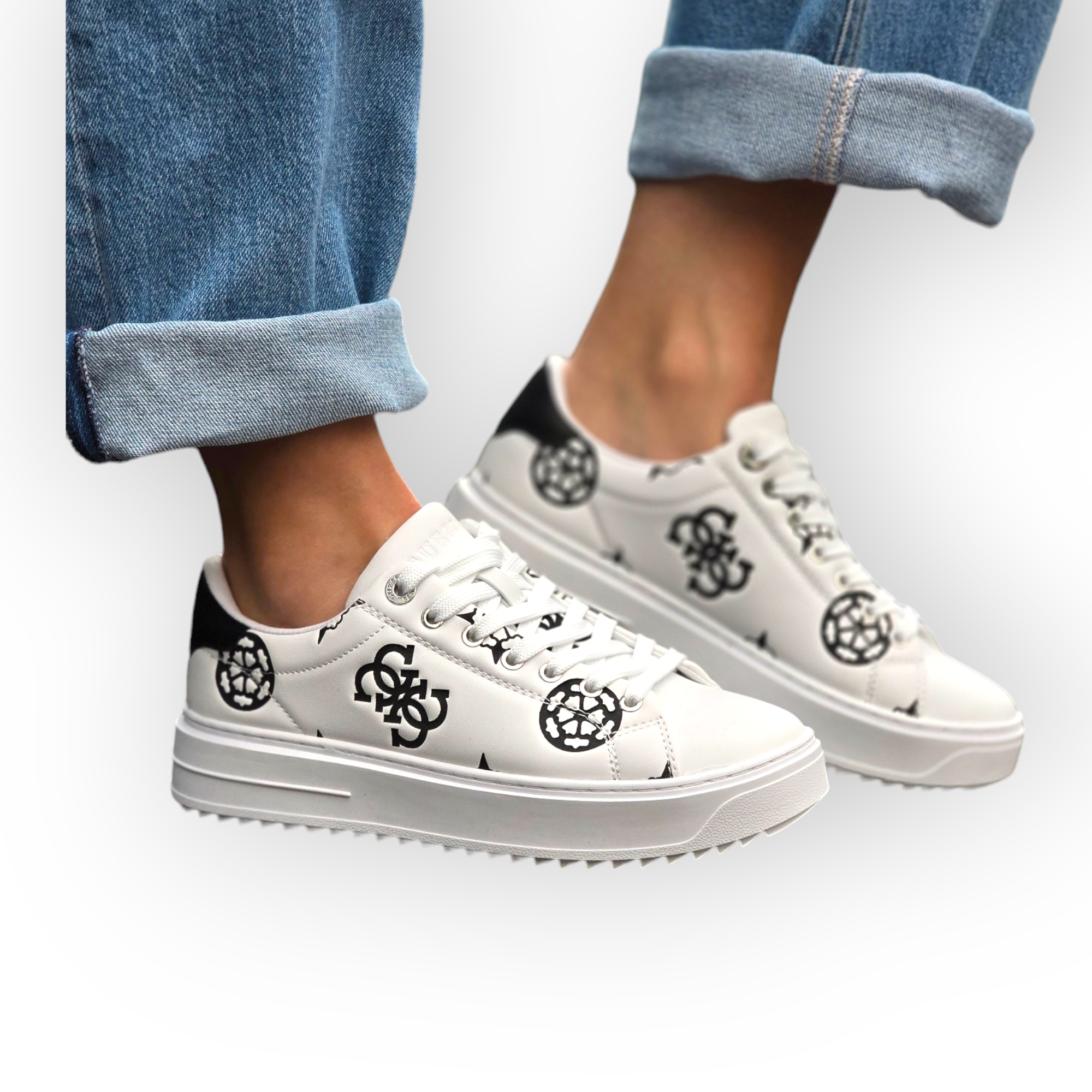 נעלי GUESS DENESA