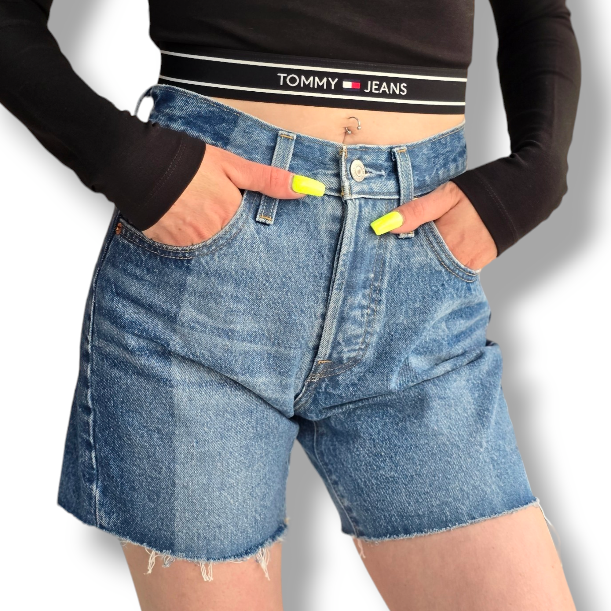 שורט גינס LEVIS 501