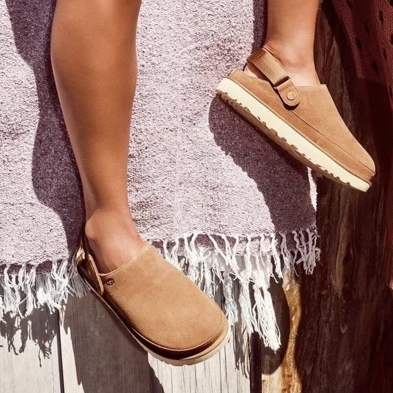 נעלי גולדן סטאר קלוג חוזר למלאי 28.1.26 UGG GOLDENSTAR נעלי גולדן סטאר קלוג חוזר למלאי 28.1.26 UGG GOLDENSTAR