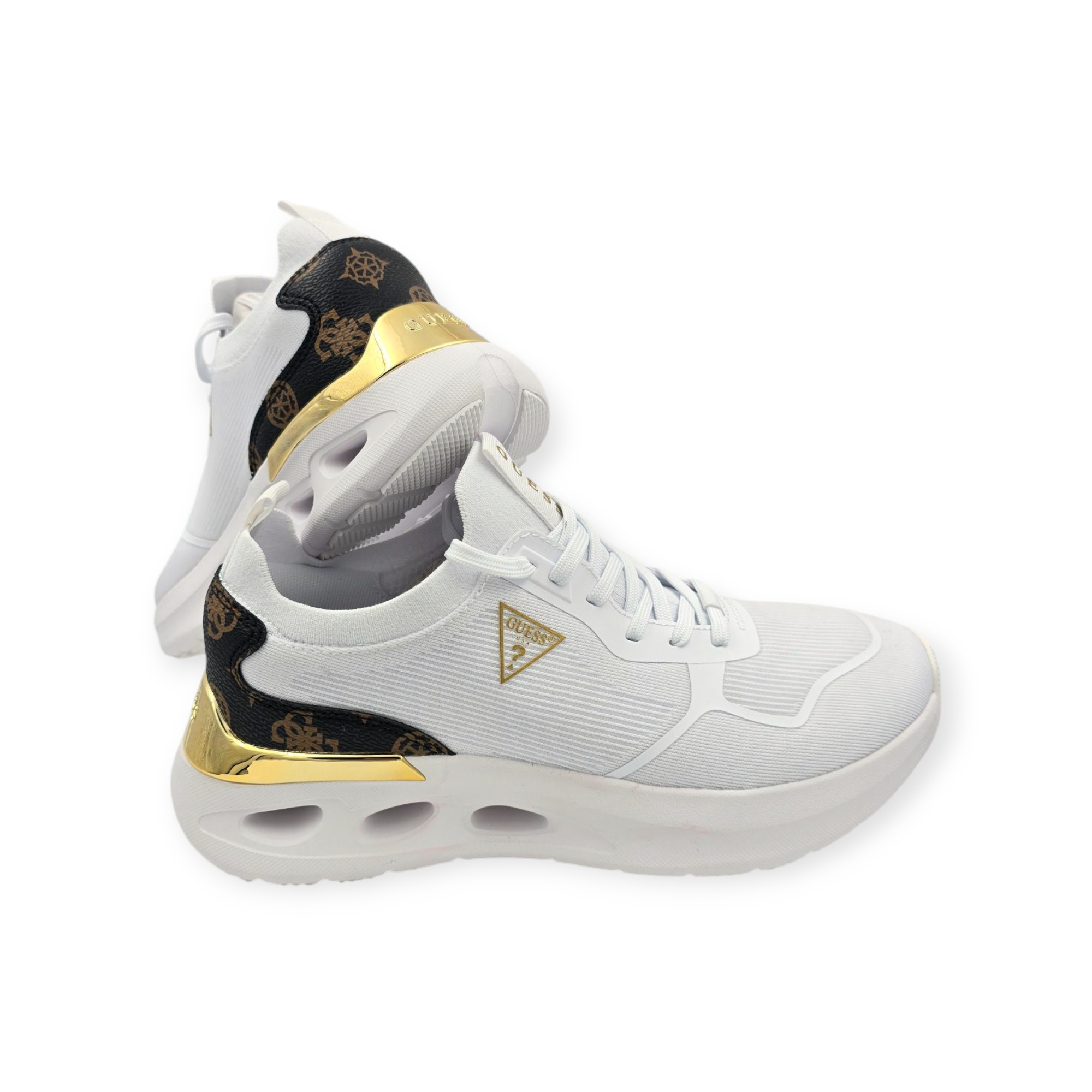 נעלי GUESS SOULITE