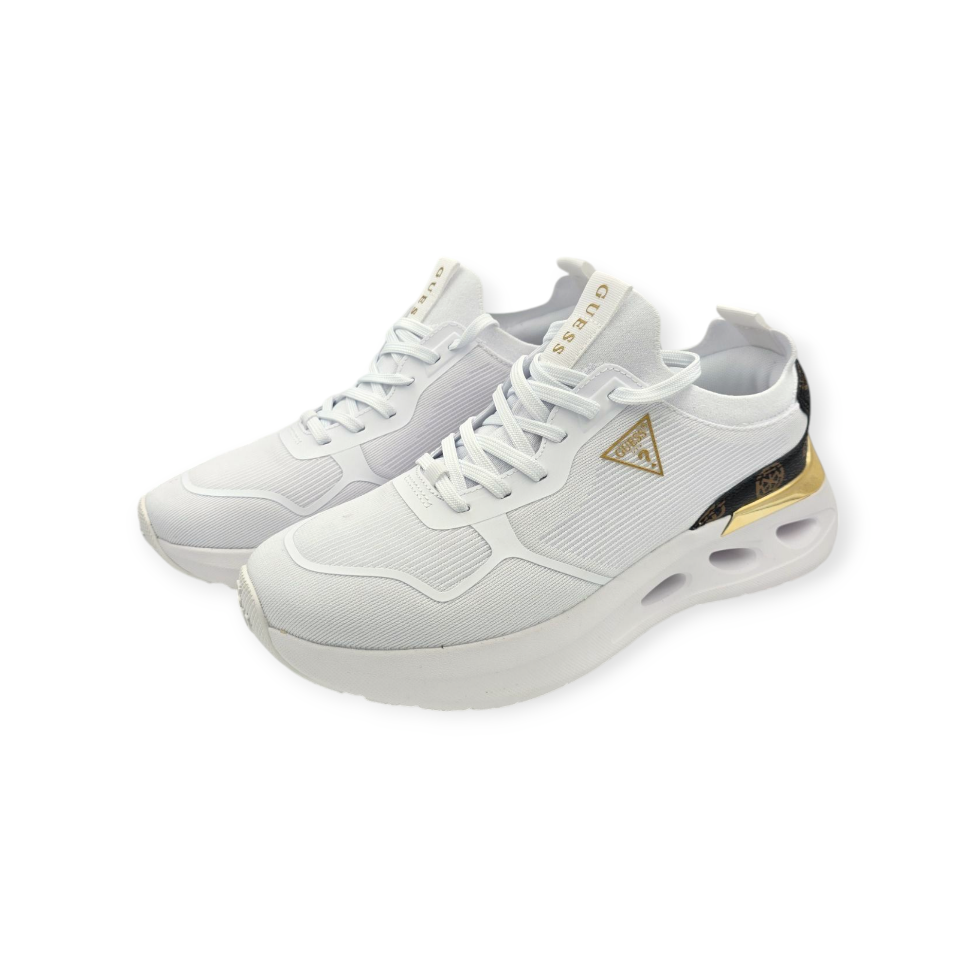 נעלי GUESS SOULITE