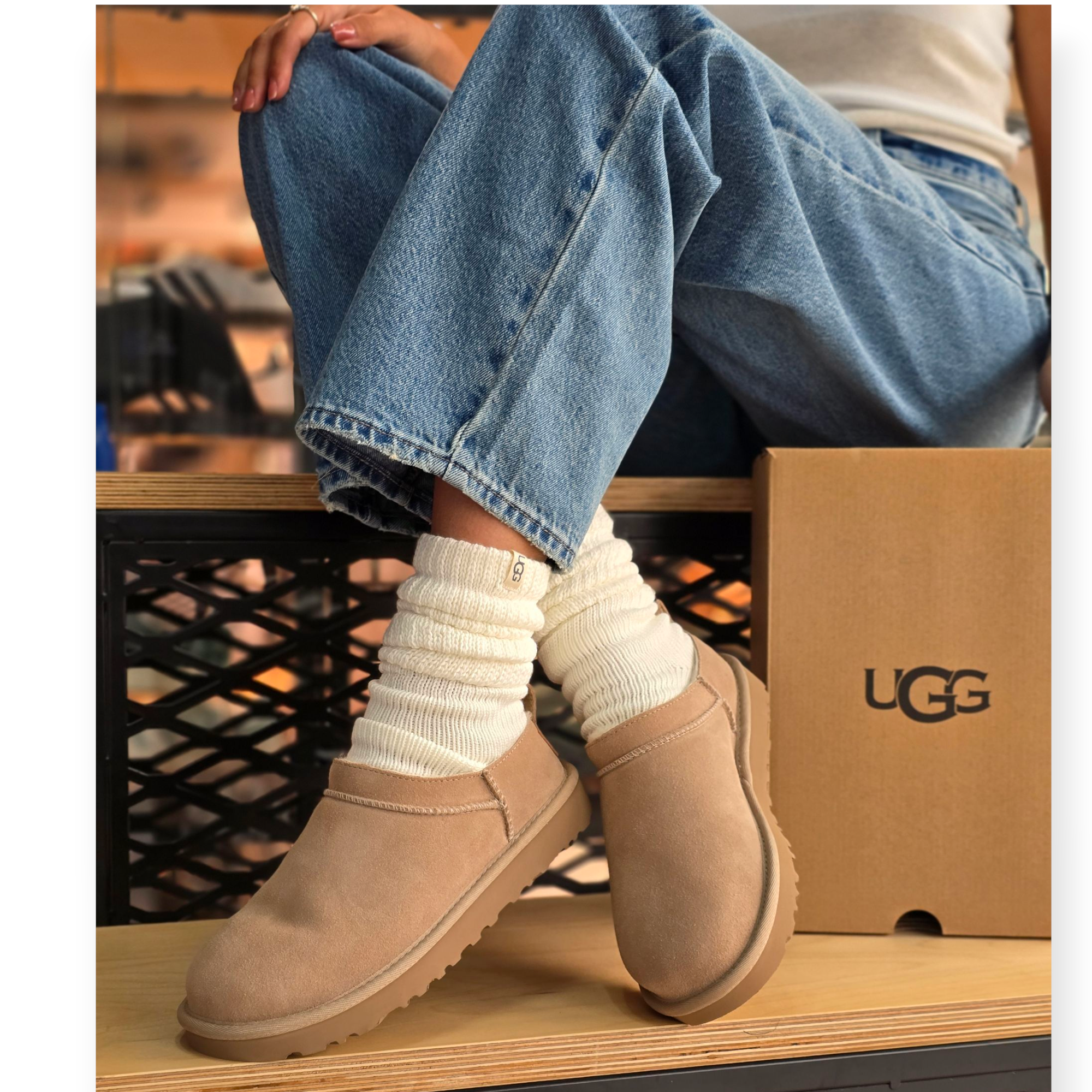 נעלי קלאסיק מיקרו  UGG CLASSIC MICRO