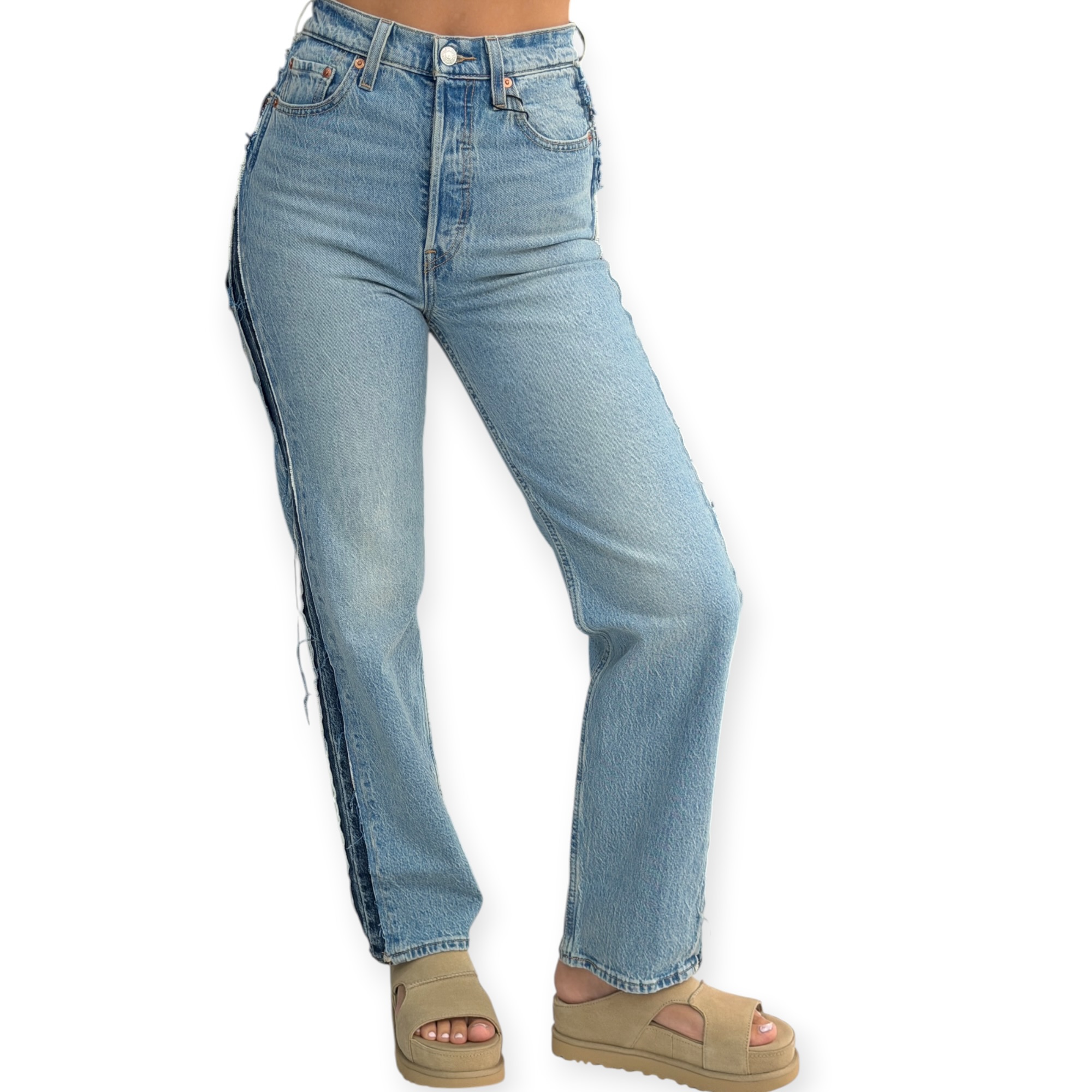 גינס נשים LEVIS RIBCAGE ANKLE DECON JEANS גינס נשים LEVIS RIBCAGE ANKLE DECON JEANS