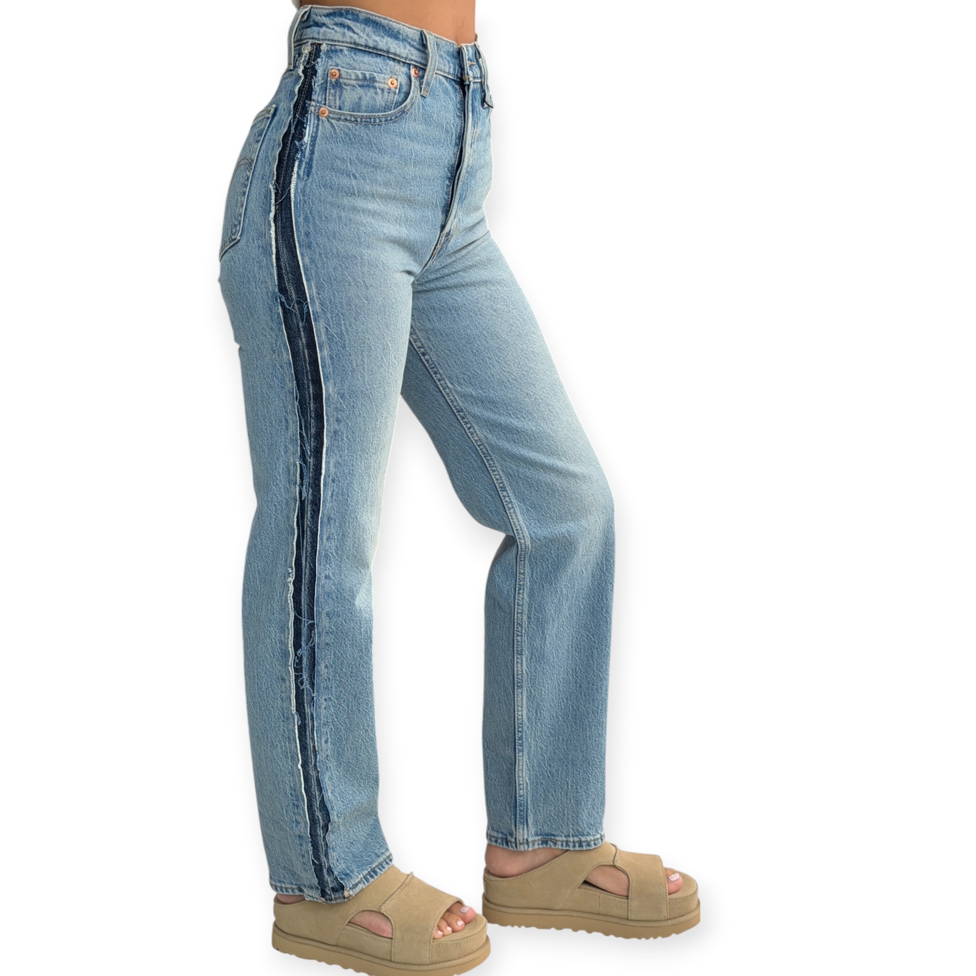 גינס נשים LEVIS RIBCAGE ANKLE DECON JEANS גינס נשים LEVIS RIBCAGE ANKLE DECON JEANS