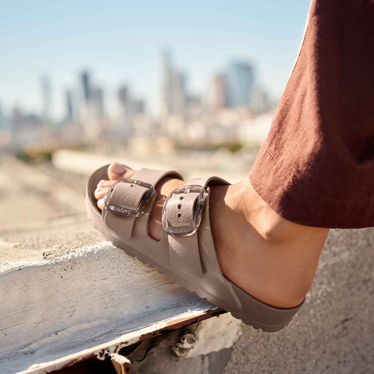 נעלי נשים אריזונה אבזם BIRKENSTOCK EVA