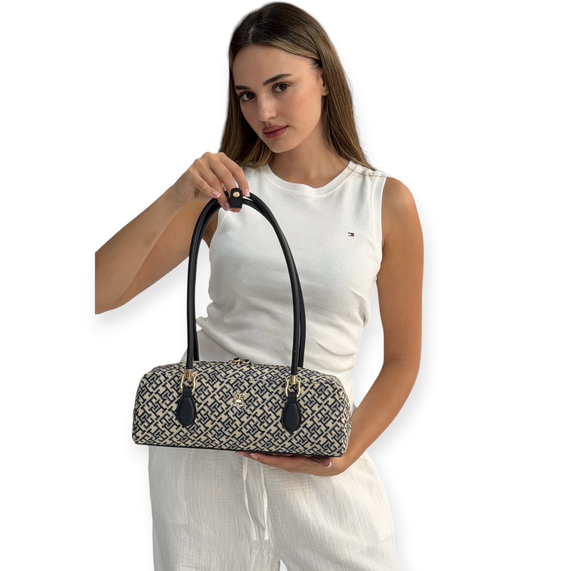 תיק נשים TOMMY HILFIGER JACQUARD SHOULDER BAG תיק נשים TOMMY HILFIGER JACQUARD SHOULDER BAG