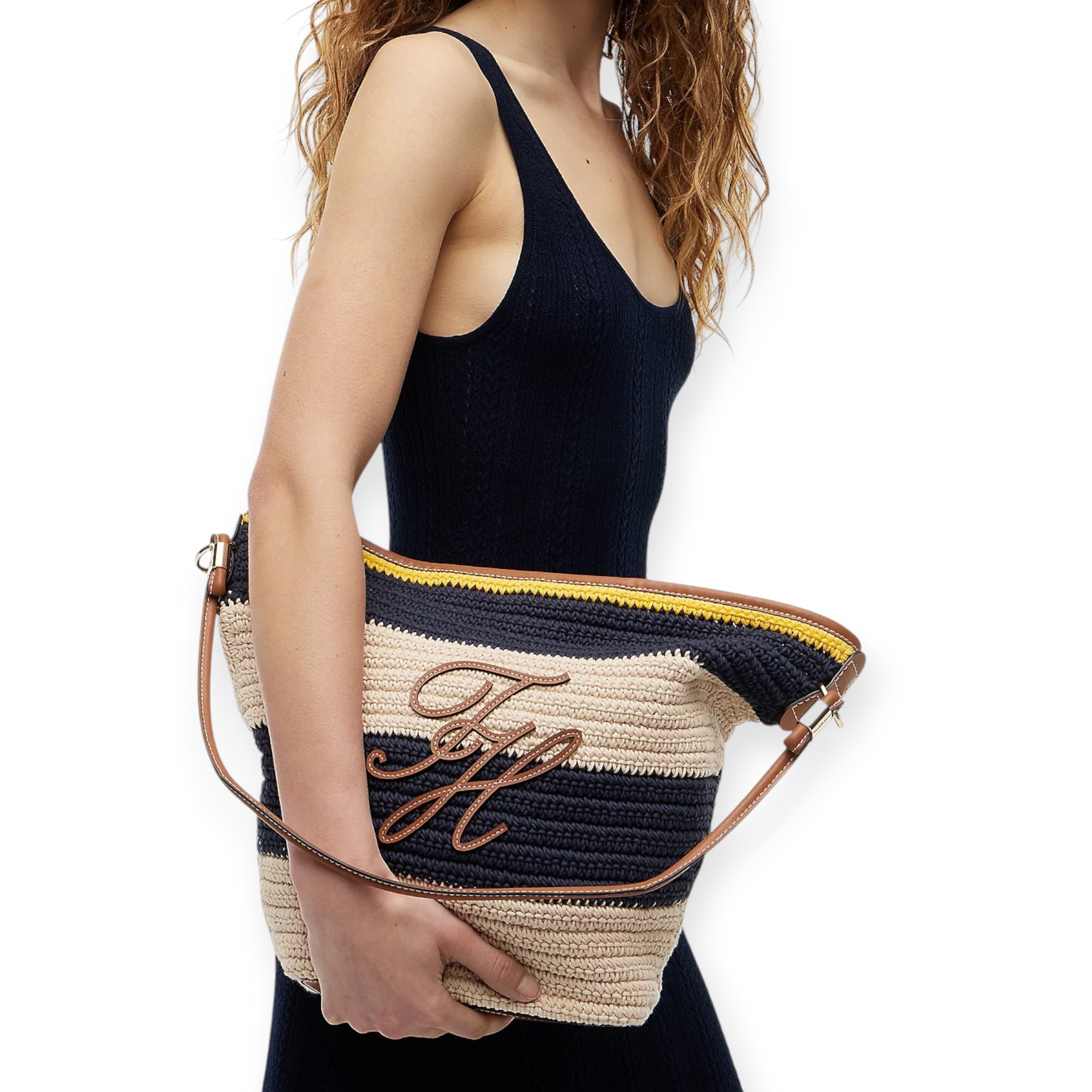 תיק נשים TOMMY HILFIGER BUCKET BAG תיק נשים TOMMY HILFIGER BUCKET BAG