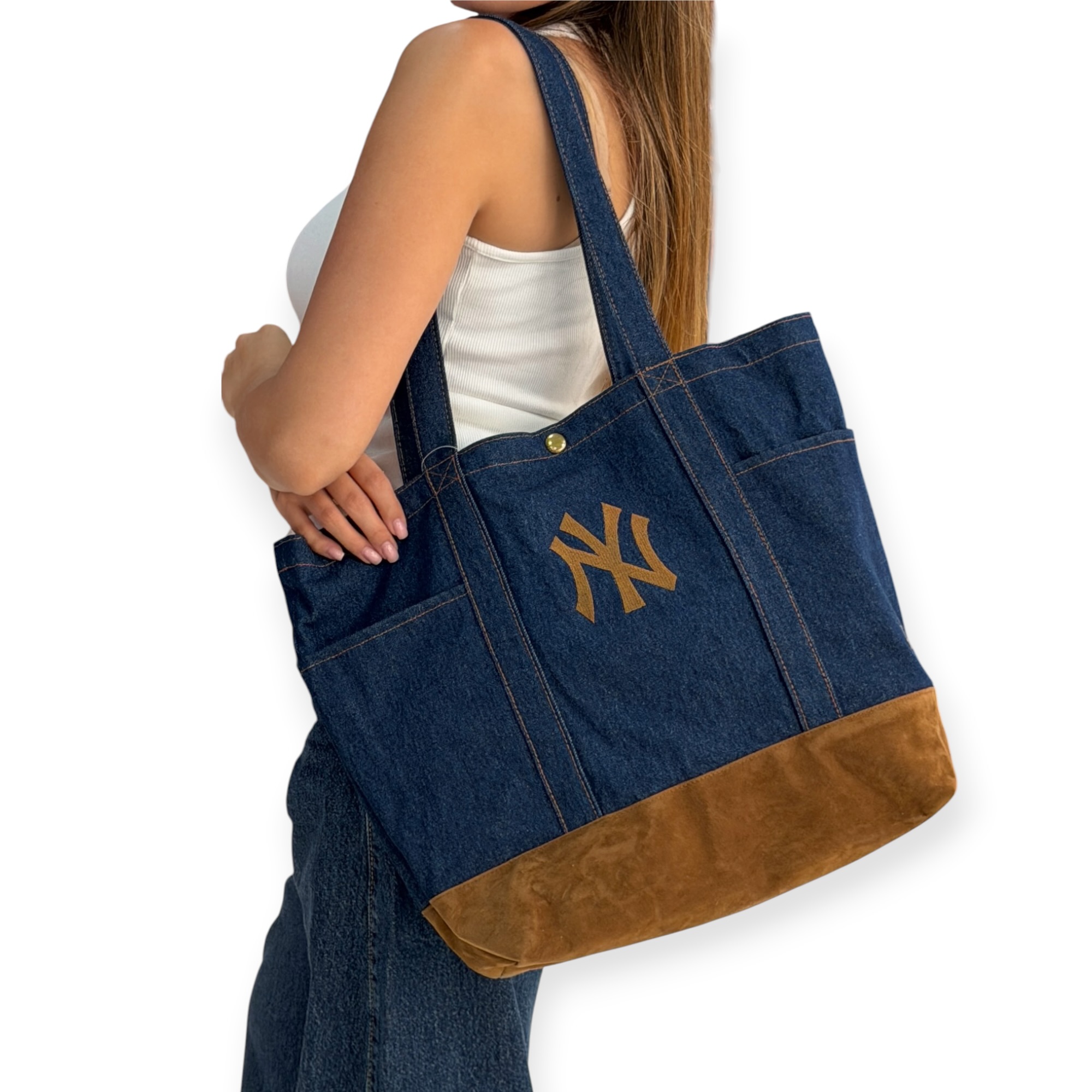 תיק NEW ERA SUEDE DENIM TOTE תיק NEW ERA SUEDE DENIM TOTE