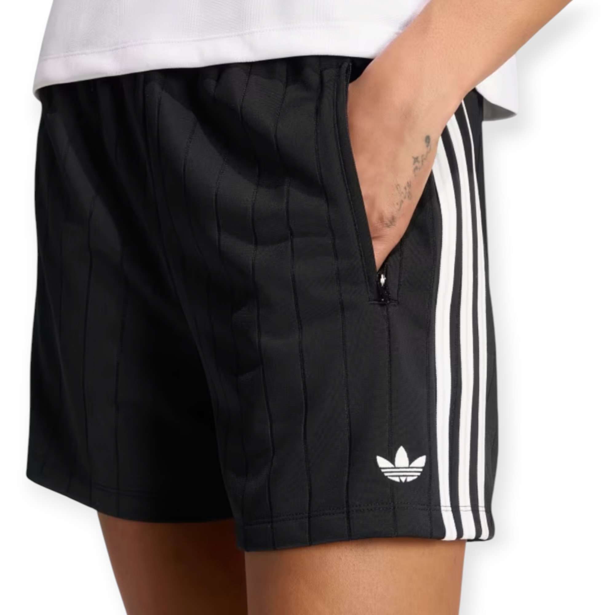 מכנס קצר לנשים ADIDAS SHORTS