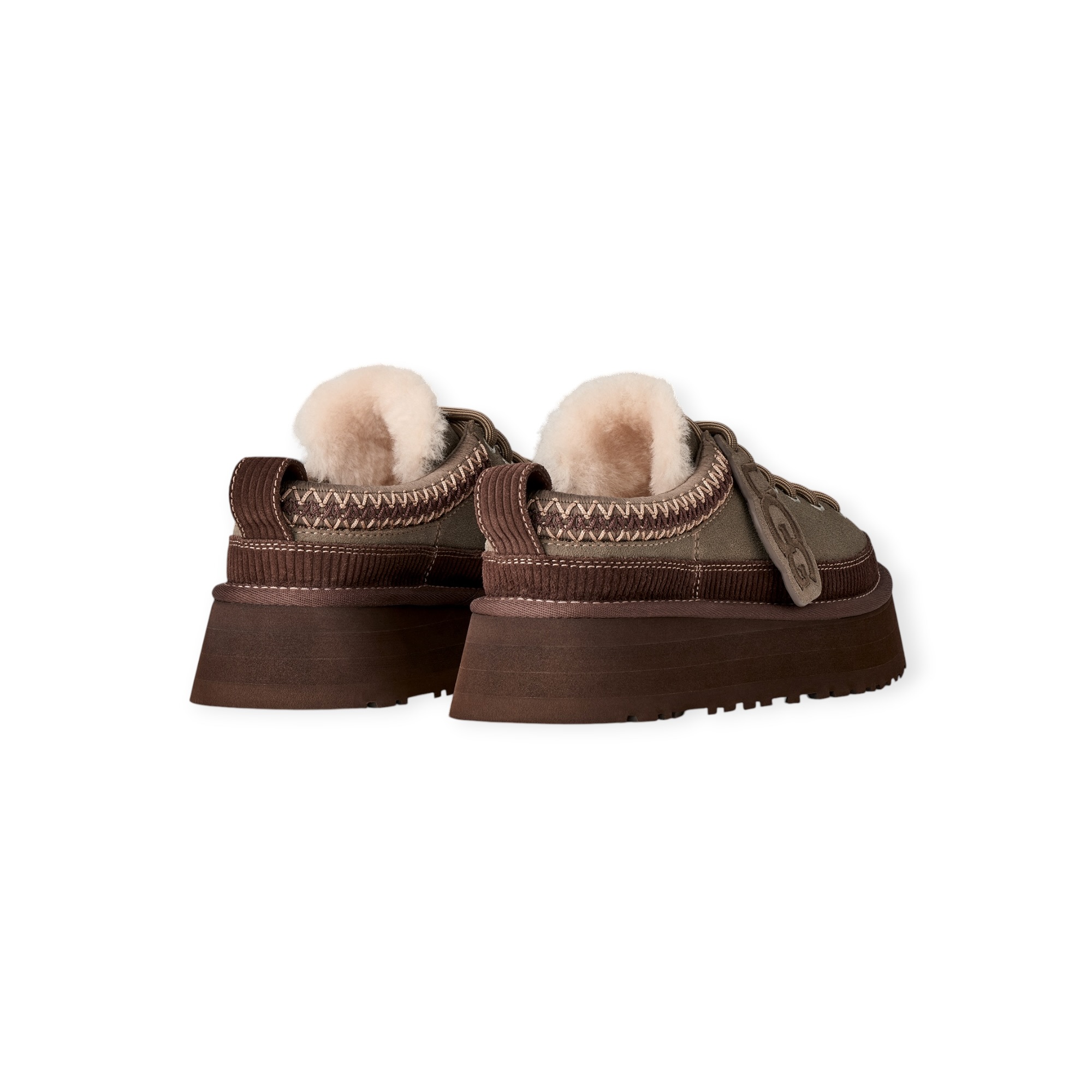 נעלי נשים מכירה מוקדמת צפי הגעה עד 27.9.26 UGG HERITAGE LACE UP SLIPPER