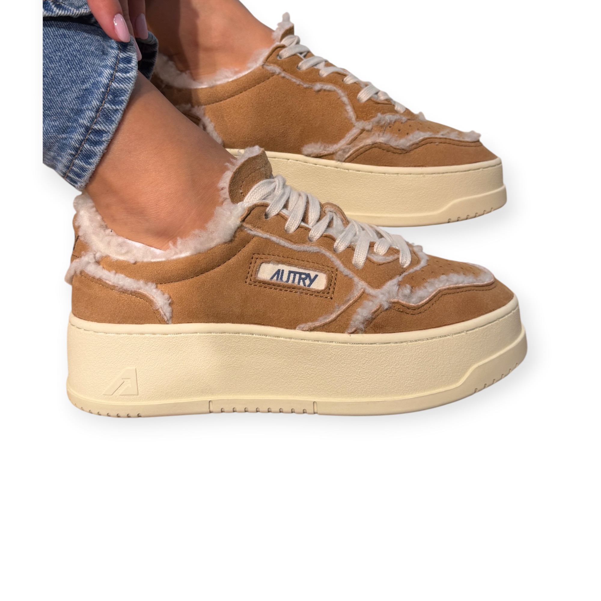 נעלי אוטרי נשים AUTRY MEDALIST PLATFORM LOW SUEDE WOMAN