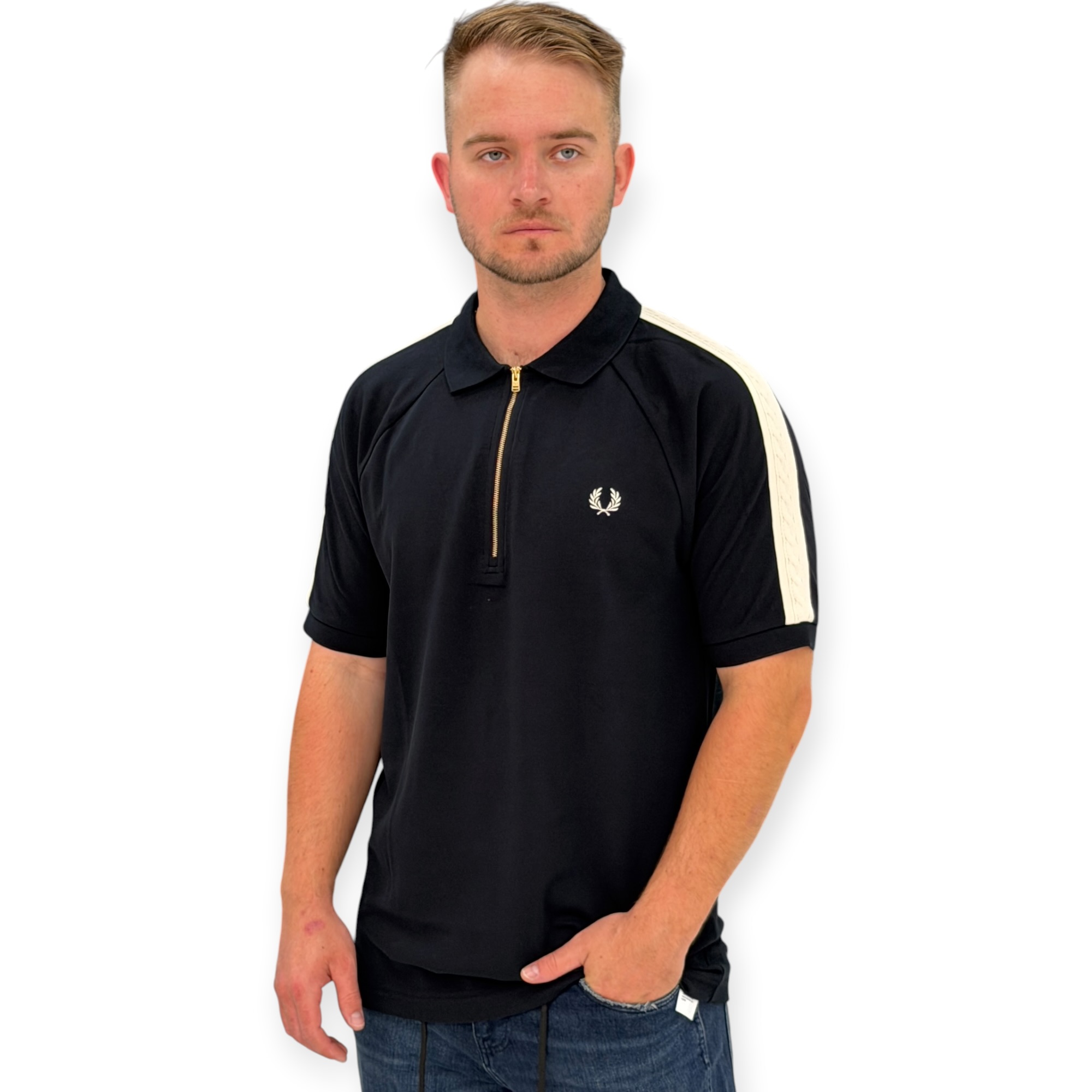 חולצה FRED PERRY CABLE TAPPED POLO SHIRT חולצה FRED PERRY CABLE TAPPED POLO SHIRT