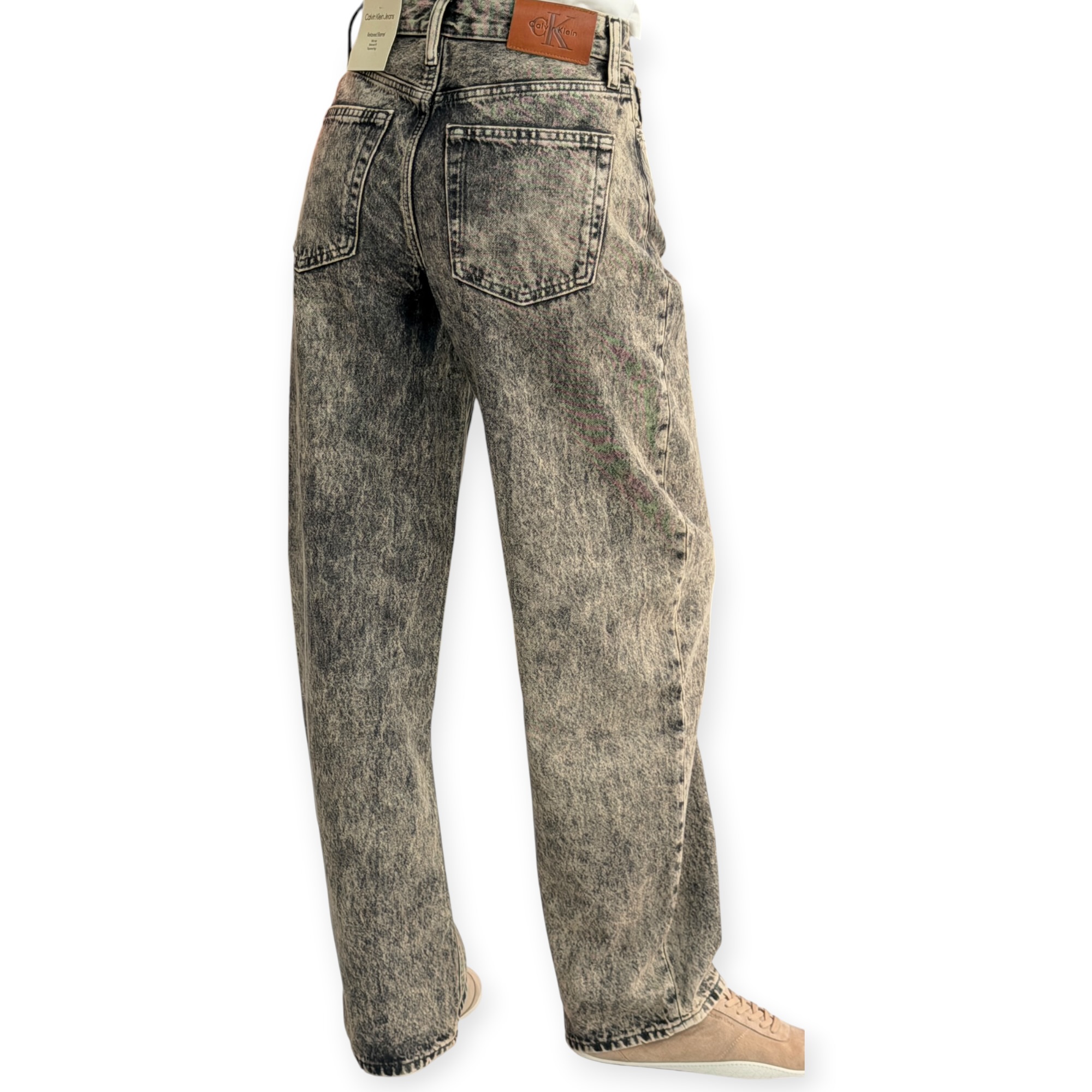 גינס נשים CLVIN KLEIN RELAXED BARREL JEANS גינס נשים CLVIN KLEIN RELAXED BARREL JEANS