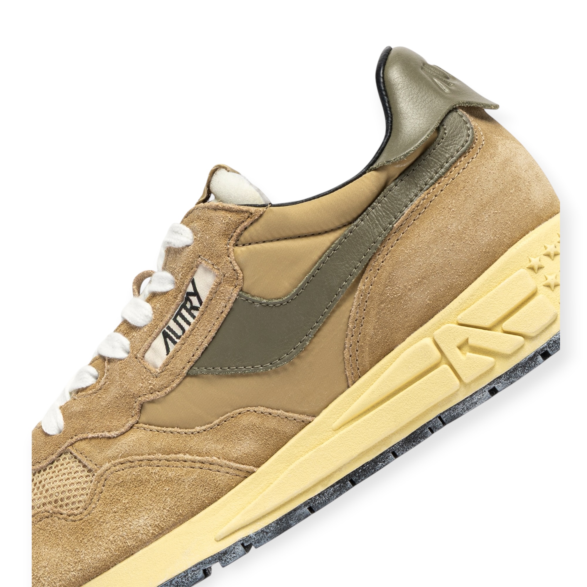 נעלי אוטרי גברים AUTRY REELWIND LOW SUEDE MAN נעלי אוטרי גברים AUTRY REELWIND LOW SUEDE MAN