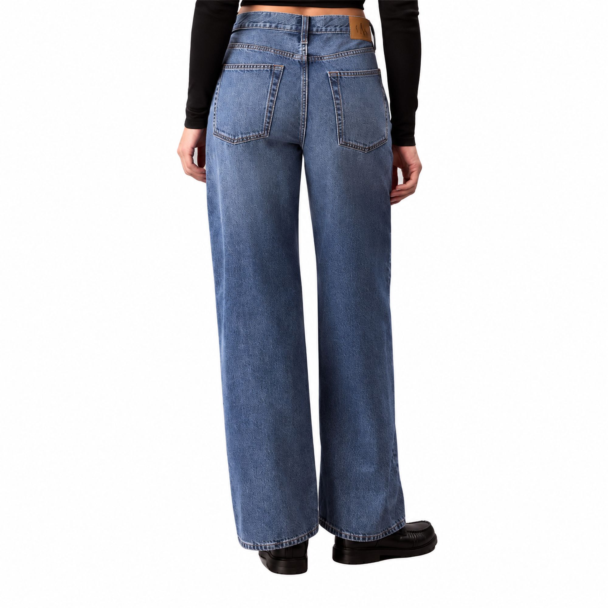 ג׳ינס נשים CALVIN KLEIN RELAXED BAGGY JEANS ג׳ינס נשים CALVIN KLEIN RELAXED BAGGY JEANS