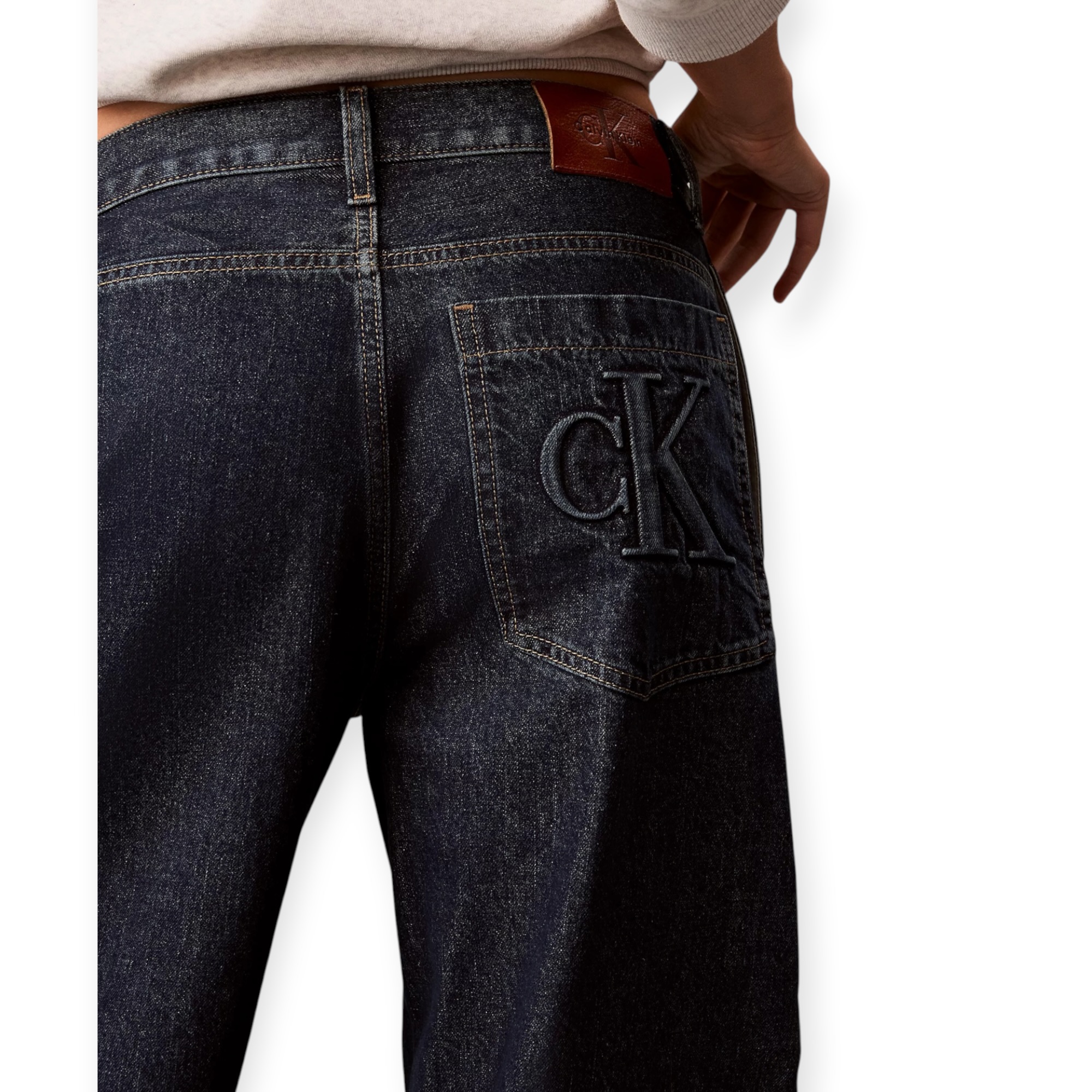 ג׳ינס נשים CALVIN KLEIN CARGO BARREL JEANS