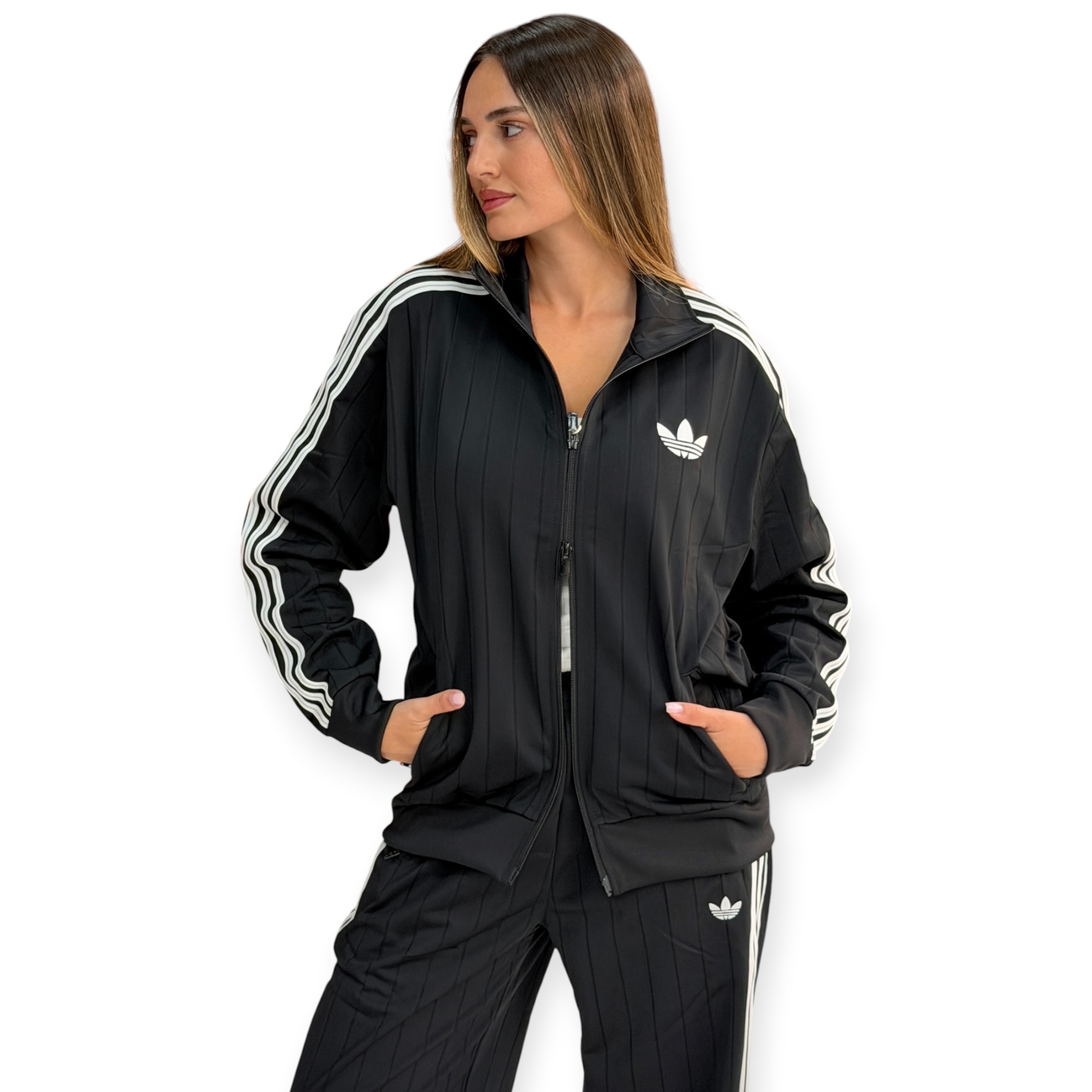 חליפה נשים ADIDAS LOOSE SET חליפה נשים ADIDAS LOOSE SET