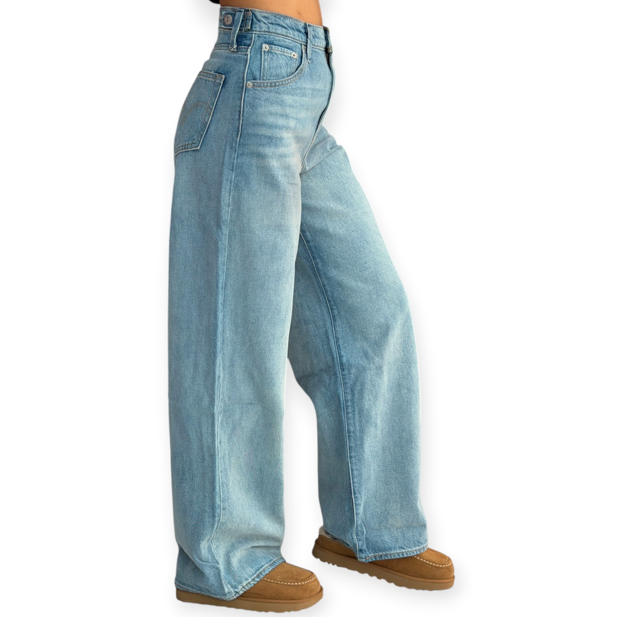 גינס נשים LEVIS CINCH BAGGY JEANS גינס נשים LEVIS CINCH BAGGY JEANS