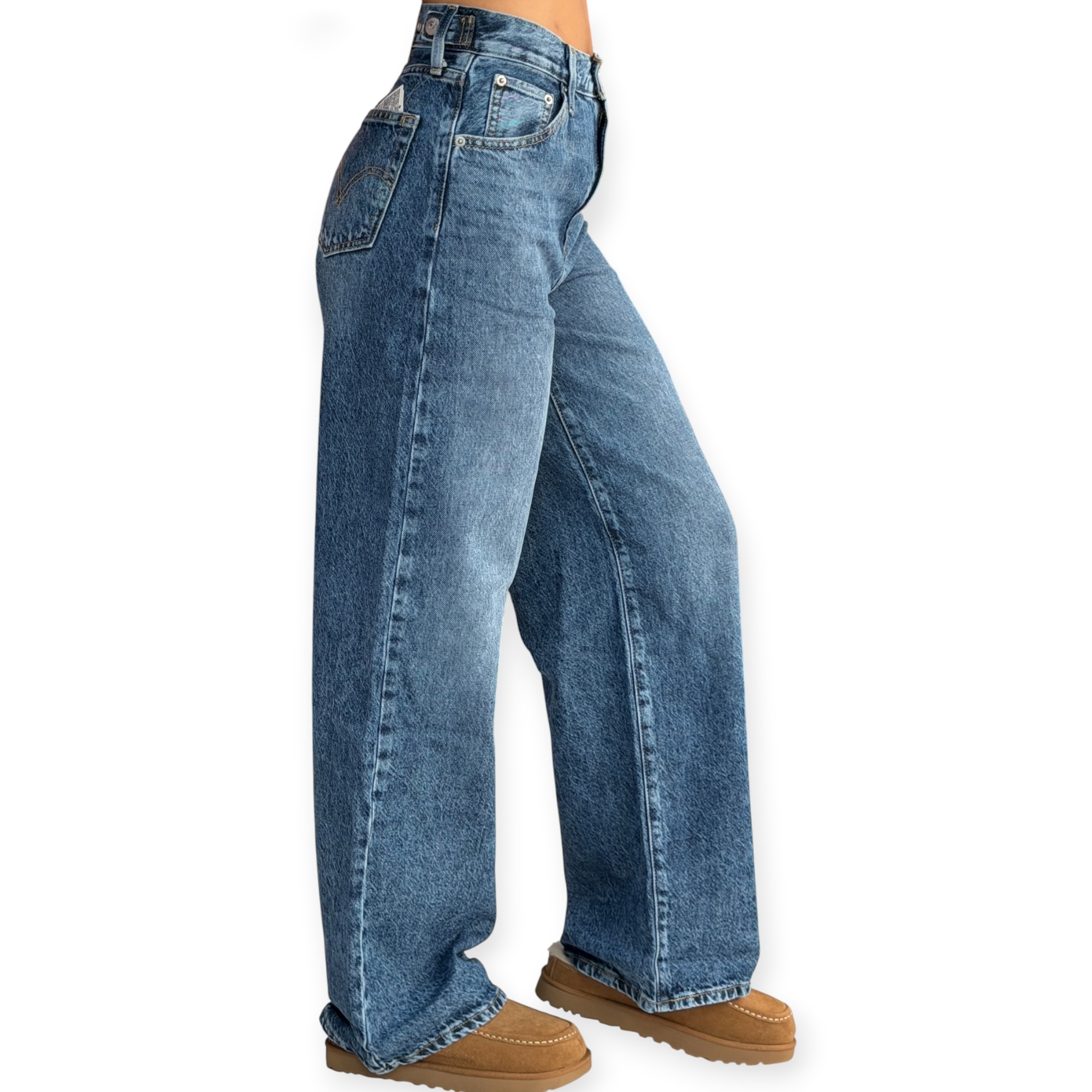 גינס נשים LEVIS CINCH BAGGY JEANS גינס נשים LEVIS CINCH BAGGY JEANS