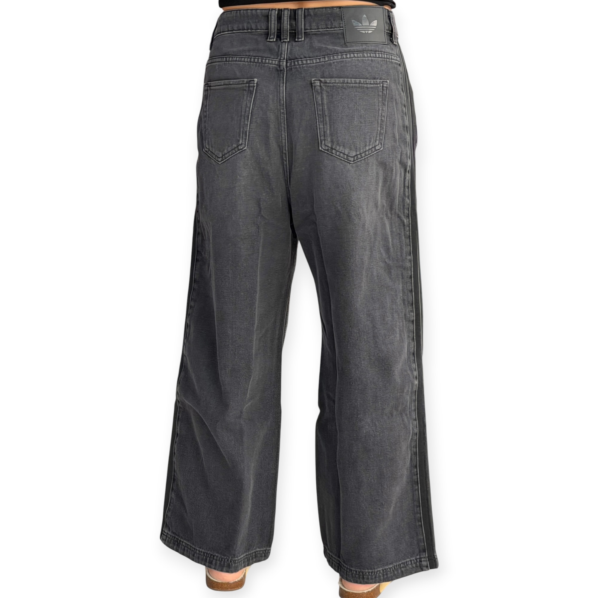 גינס נשים ADIDAS SKATER JEANS גינס נשים ADIDAS SKATER JEANS