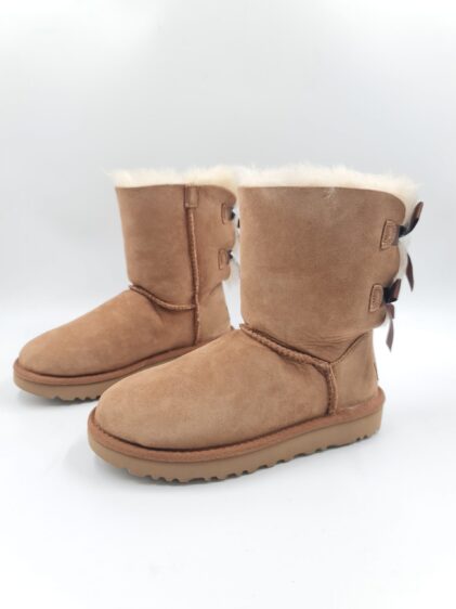נעלי UGG