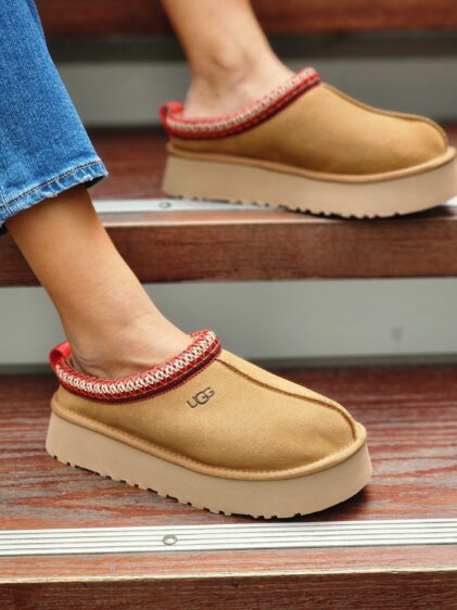 נעלי UGG TAZZ