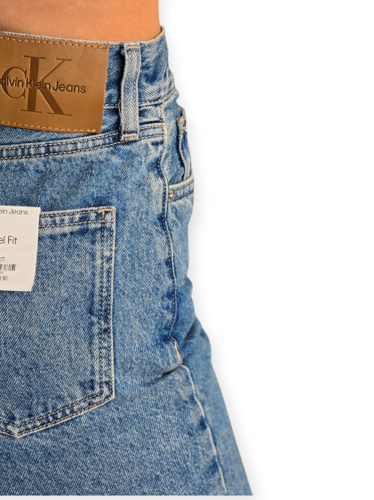 גינס CALVIN KLEIN BARREL
