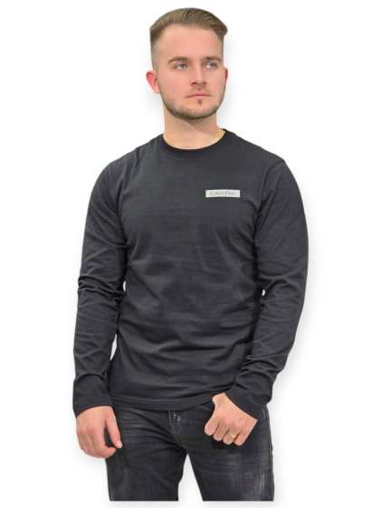 חולצה CALVIN KLEIN STACKED COLOR TEE