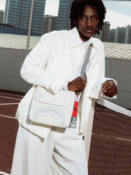 תיק SPRAYGROND CREAM CHECK SHARK CENTRAL MESSENGER SLING