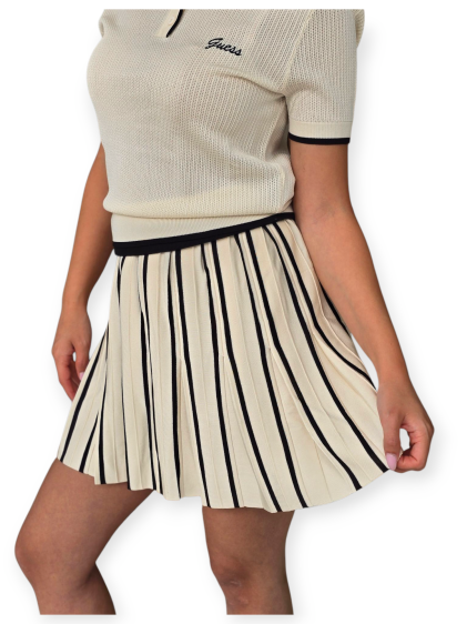 חליפה GUESS SWEATER SKIRT SET
