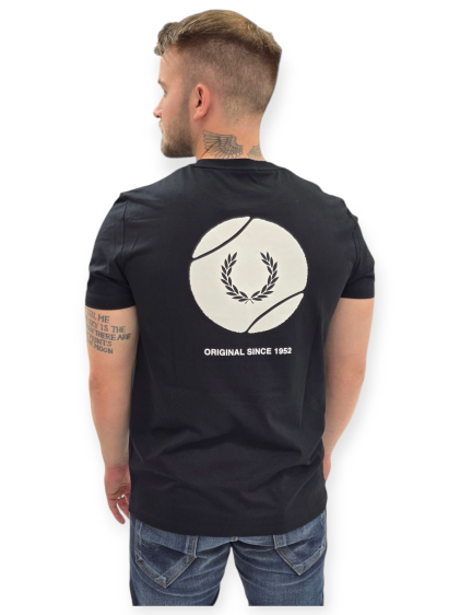 חולצה FRED PERRY TENNIS GRAPHIC TEE