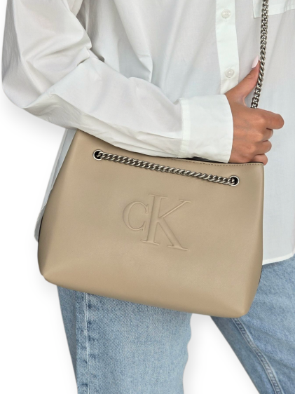 תיק CALVIN KLEIN SHOULDER BAG