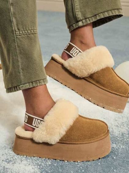 נעלי UGG FUNKETTE