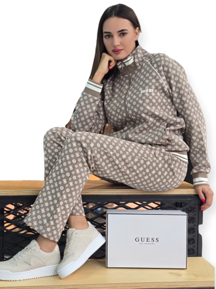 חליפה GUESS AGGIE SET