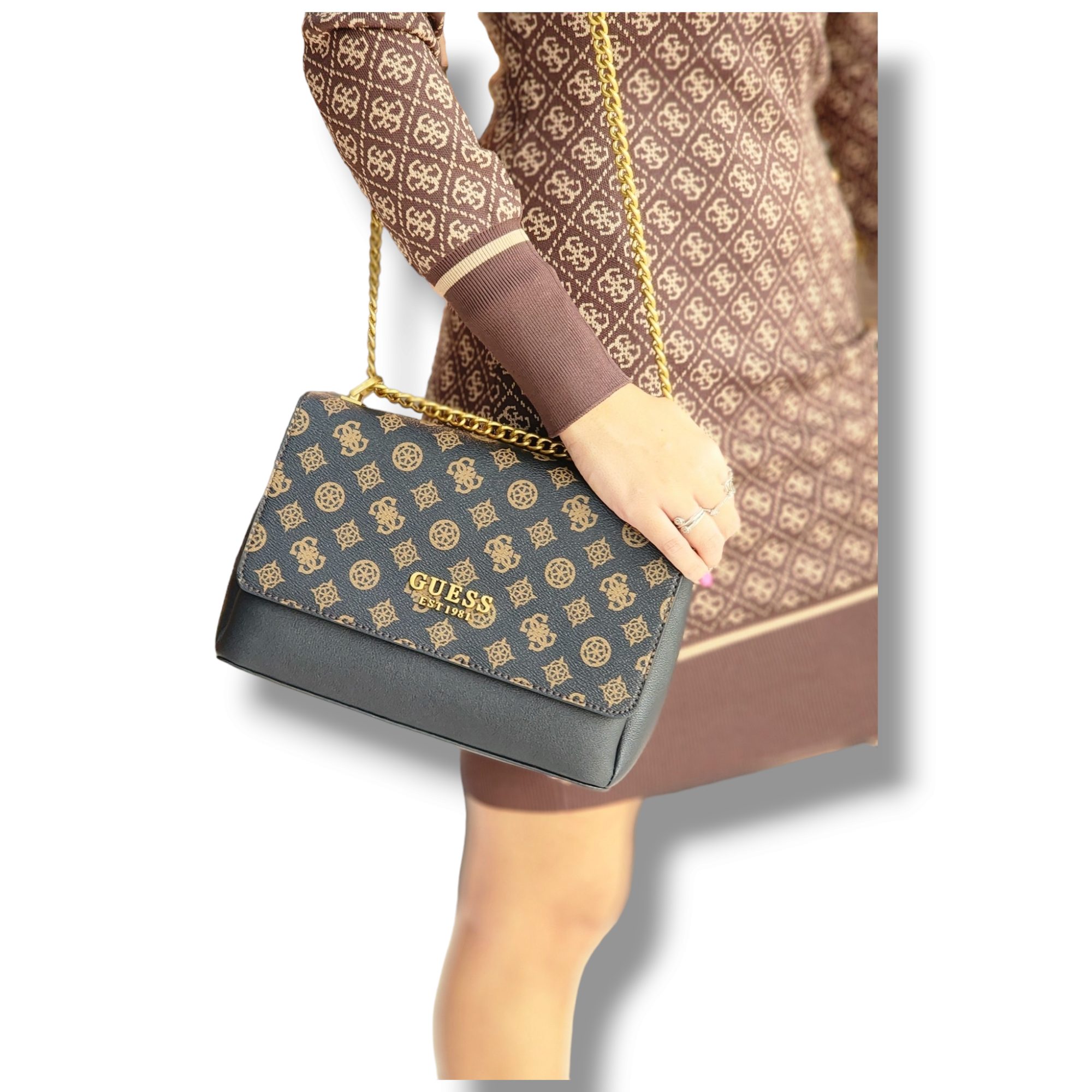 שמלה GUESS PhotoRoom-20231031_164121_5