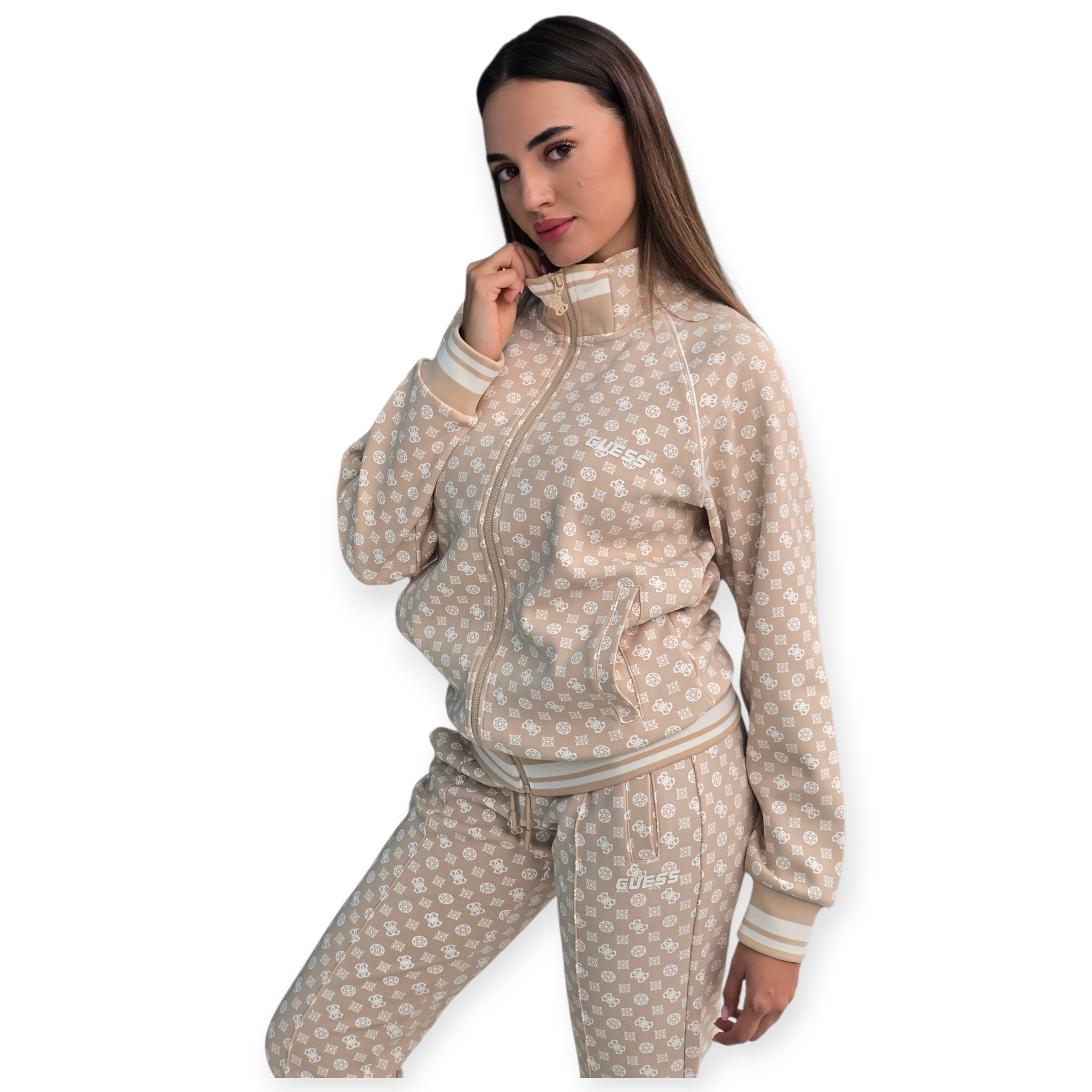 חליפה GUESS AGGIE SET חליפה GUESS AGGIE SET