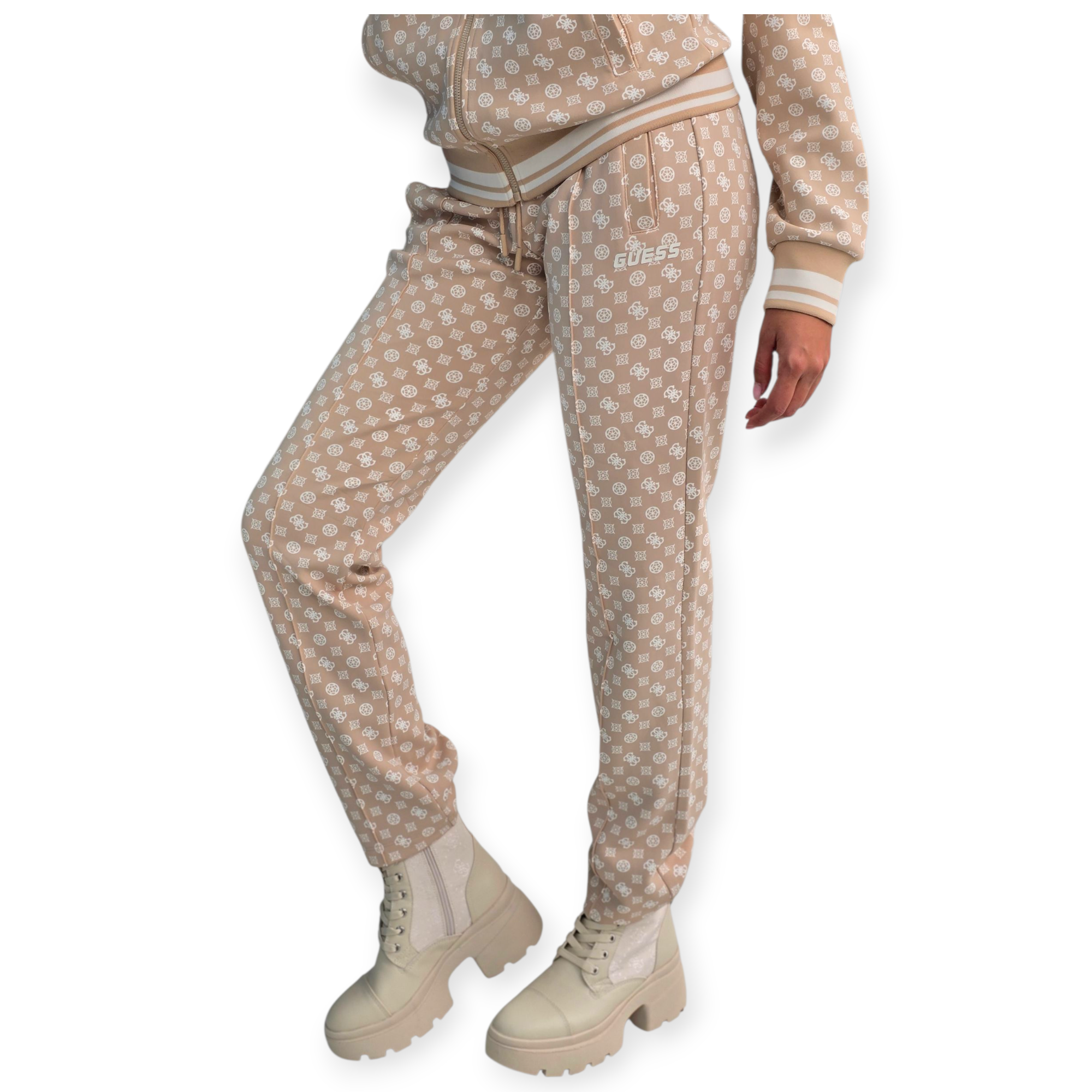 חליפה GUESS AGGIE SET חליפה GUESS AGGIE SET