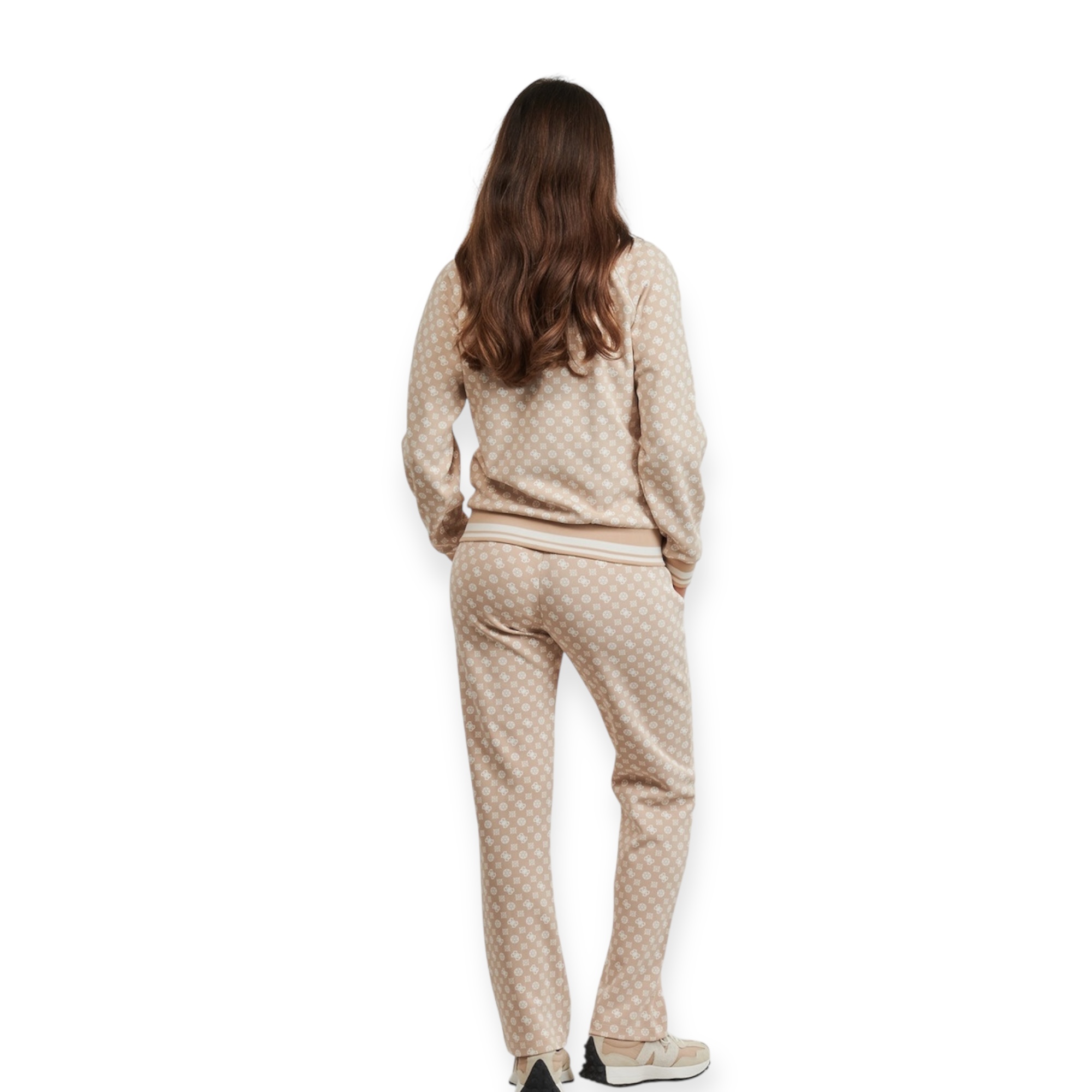 חליפה GUESS AGGIE SET חליפה GUESS AGGIE SET