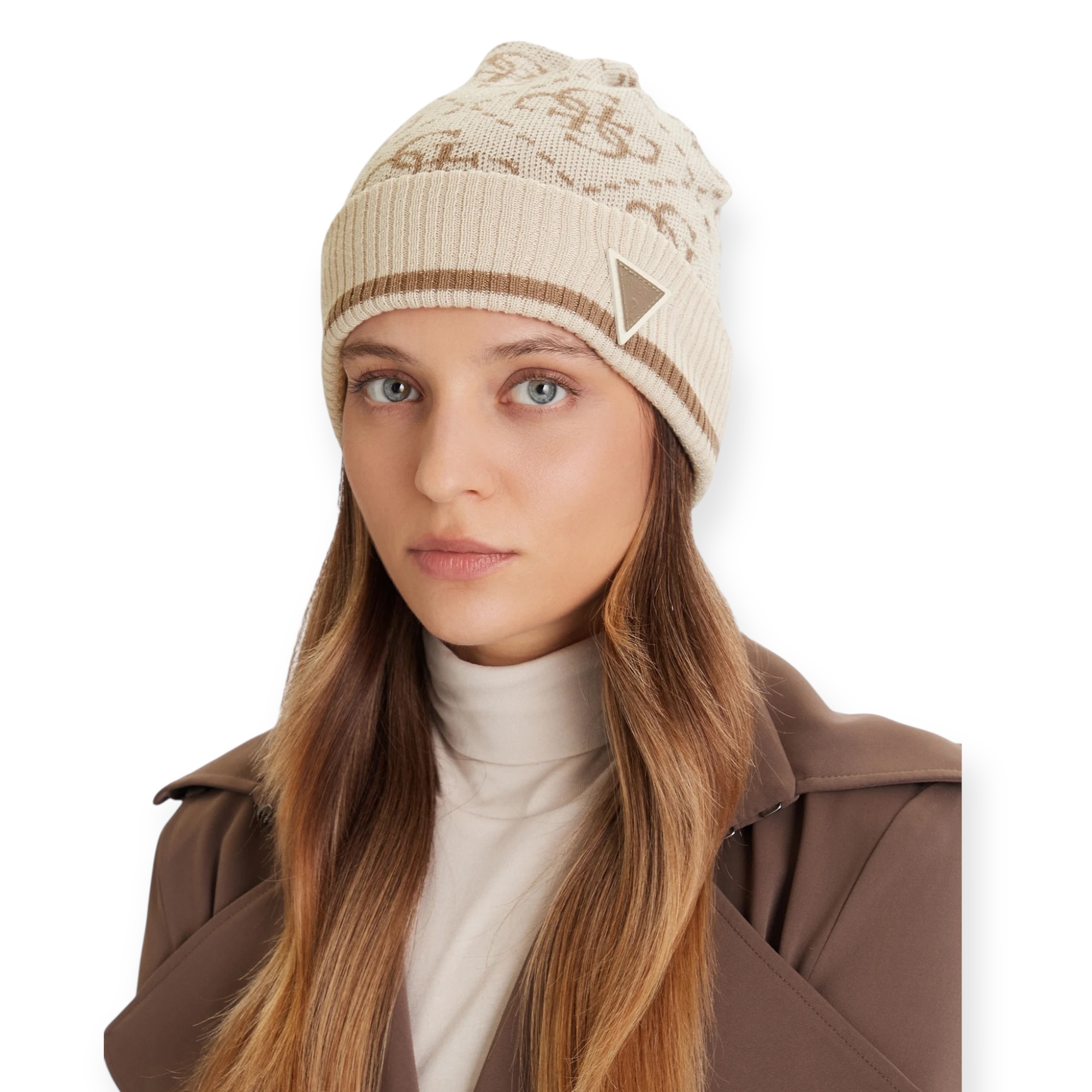 כובע GUESS BEANIE כובע GUESS BEANIE